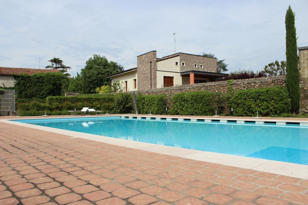 Corte La Guarnigione Valeggio sul Mincio Habitación foto