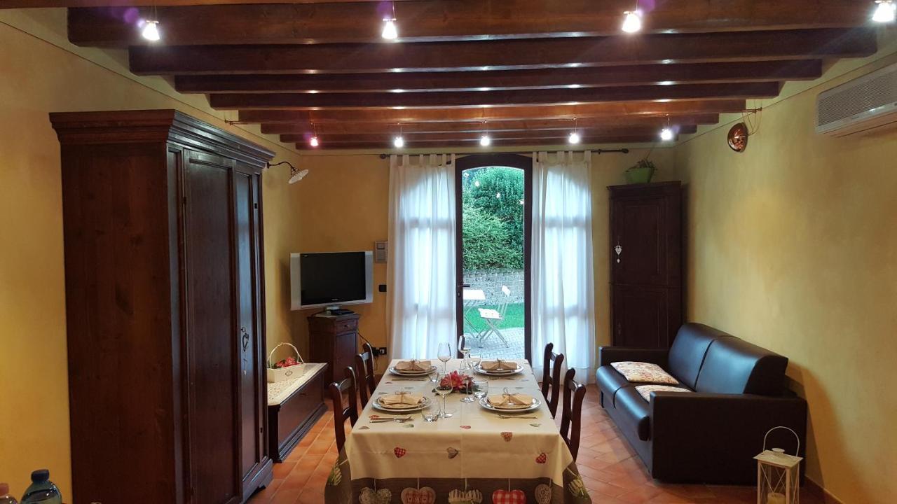 Corte La Guarnigione Valeggio sul Mincio Exterior foto